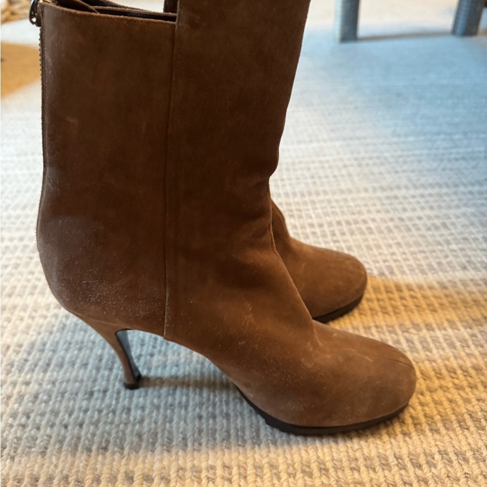 Elegant NEW Brown Suede Ankle Boots